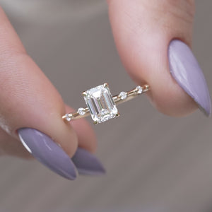 The Hidden Halo Penelope - Engagement Ring Made in Yellow Gold