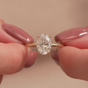 The Kamellie - Engagement Ring Made in Yellow Gold