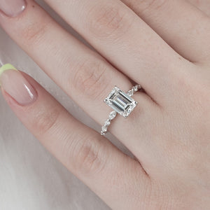 The Lindsey - Engagement Ring Made in Platinum