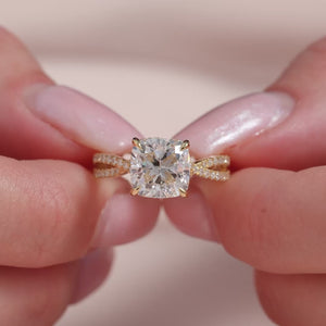 The Angelina - Engagement Ring Made in Yellow Gold