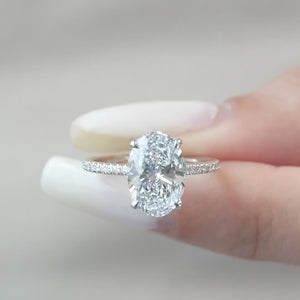 The Pave Crown Kamellie - Engagement Ring Made in White Gold