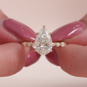 The Lindsey - Engagement Ring Made in Yellow Gold