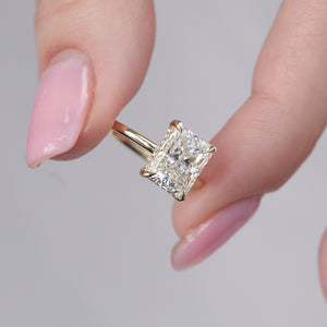 The Sarah - Engagement Ring Made in Yellow Gold