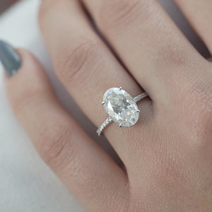 The Pave Alex - Engagement Ring Made in White Gold