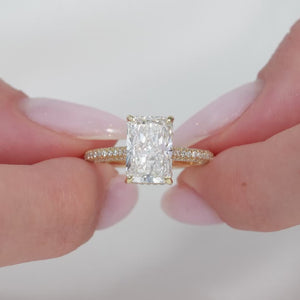The Rachel - Engagement Ring Made in Yellow Gold