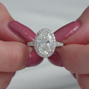 The Miley - Engagement Ring Made in White Gold