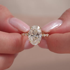 The Lindsey - Engagement Ring Made in Yellow Gold
