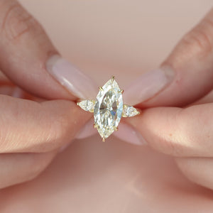 The Lauren - Engagement Ring Made in Yellow Gold