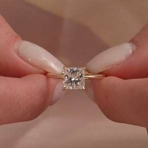 The Margot - Engagement Ring Made in Yellow Gold