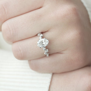 The Mia - Engagement Ring Made in White Gold