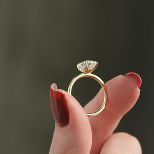 The Lily - Engagement Ring Made in Yellow Gold