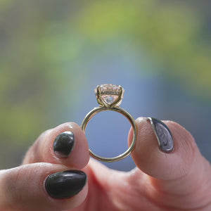 The Kamellie - Engagement Ring Made in Yellow Gold