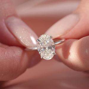The Sandra - Engagement Ring Made in White Gold