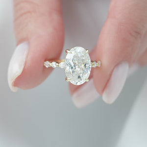The Lindsey - Engagement Ring Made in Yellow Gold