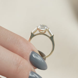 The Liv - Engagement Ring Made in Yellow Gold