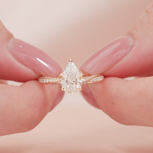 The Caroline - Engagement Ring Made in Rose Gold