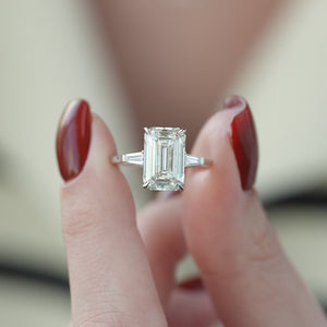 The Liv - Engagement Ring Made in White Gold
