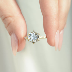 The Pave Crown Kamellie - Engagement Ring Made in Yellow Gold
