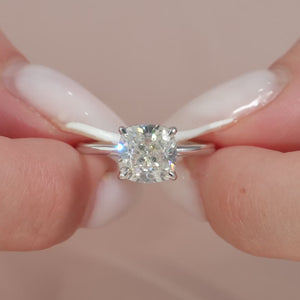 The Kamellie - Engagement Ring Made in White Gold