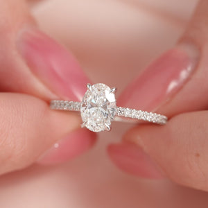 The Pave Kamellie - Engagement Ring Made in White Gold