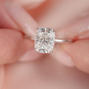 The Alex - Engagement Ring Made in White Gold